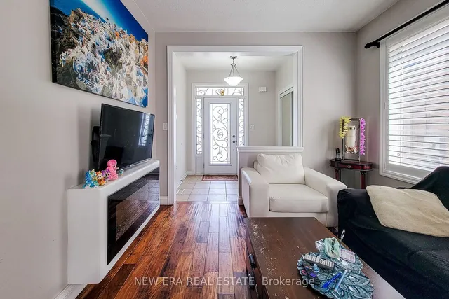 Additional image 10 of 128 Montreal Circ