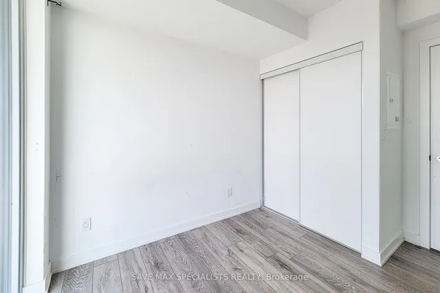 Additional image 35 of 3200 Dakota Common Unit B403