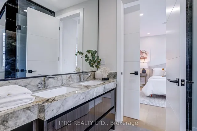 Additional image 27 of 594 Broadway Ave