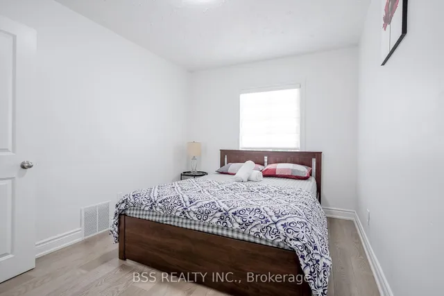 Additional image 26 of 120 Bertrand Ave