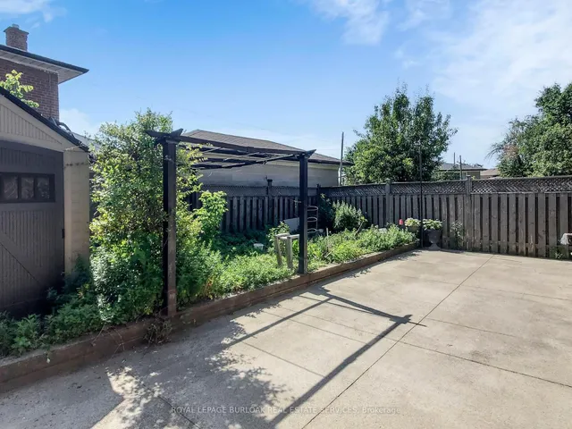 Additional image 42 of 37 Hucknall Rd