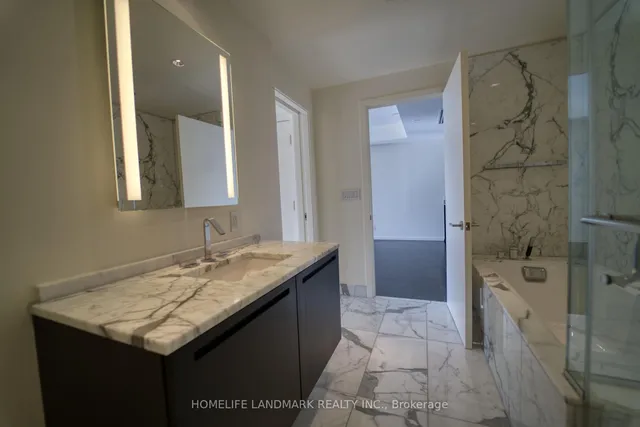 Additional image 15 of 180 University Ave Unit 4704