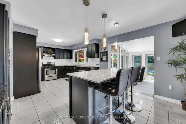 Additional image 9 of 28 DOLMAN St