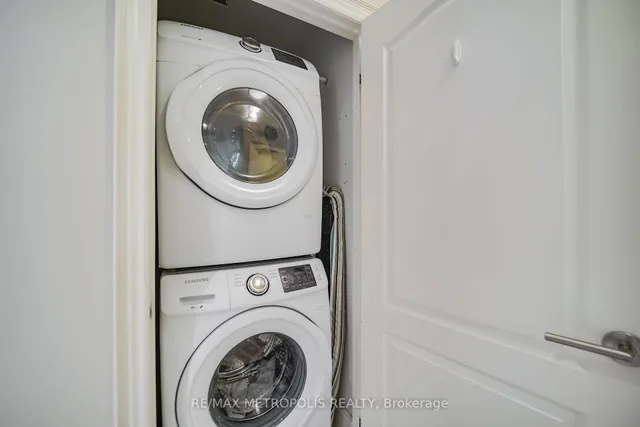 Additional image 20 of 1 Watergarden Way Unit 201