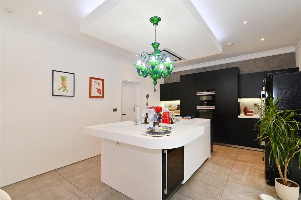 Additional image 17 of West Riding, Bricket Wood, St Albans, AL2