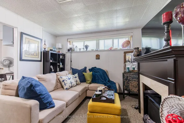 Additional image 32 of 75 Upwood Ave