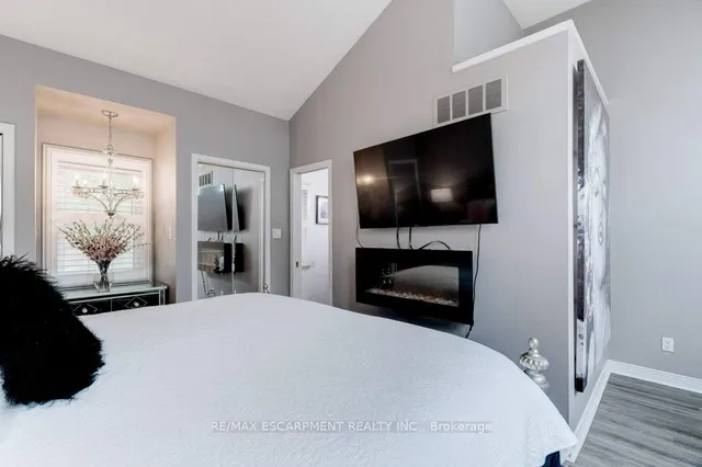 Additional image 44 of 1280 Maple Crossing Blvd Unit 11