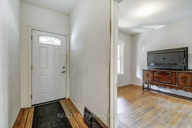 Additional image 6 of 11 Elm St