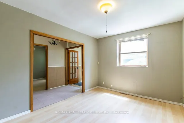 Additional image 14 of 215-217 Queen St