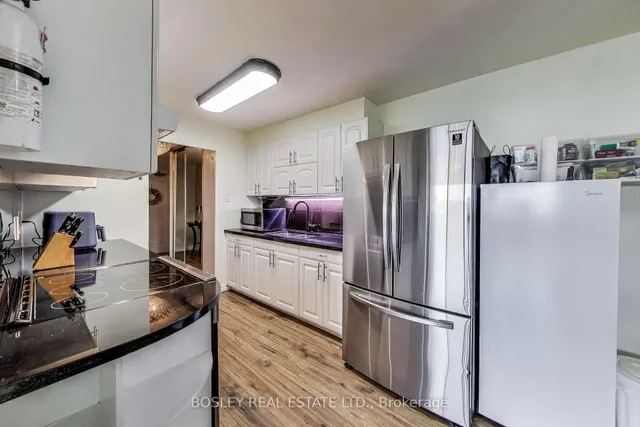 Additional image 25 of 61 Richview Rd Unit 1409