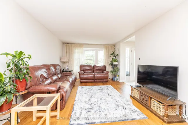 Additional image 10 of 3205 Gwendale Cres