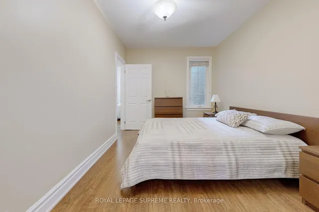 Additional image 15 of 157 Emerson Ave