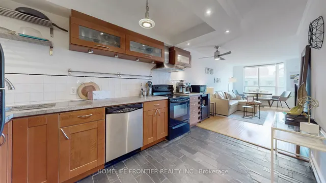 Additional image 6 of 284 Bloor St Unit 806