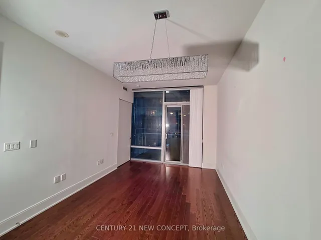 Additional image 15 of 39 Queens Quay Unit 526