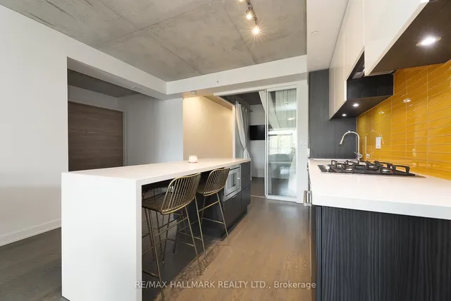 Additional image 10 of 109 Ossington Ave Unit 211