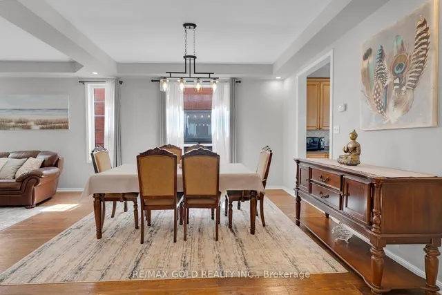 Additional image 11 of 6 Farad Crt