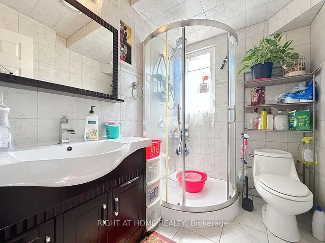 Additional image 19 of 132 Bellwoods Ave