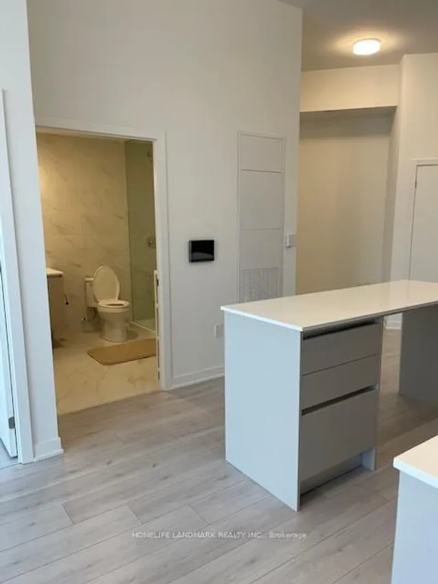 Additional image 4 of 395 Dundas St Unit 216