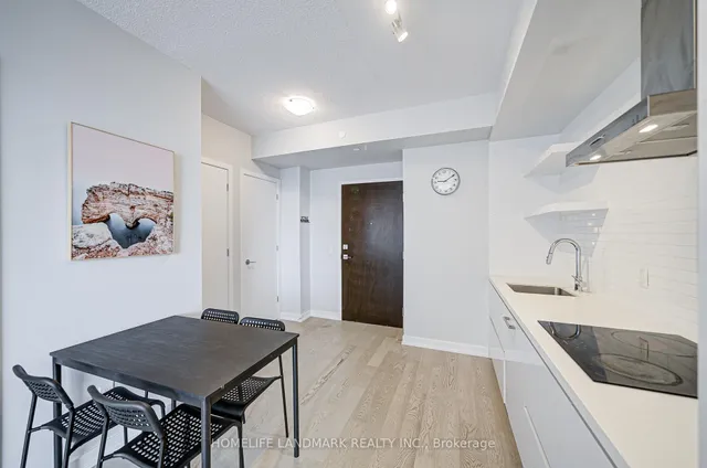 Additional image 18 of 2221 Yonge St Unit 2304