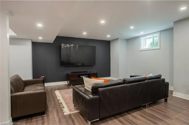 Additional image 37 of 66 Merlin St