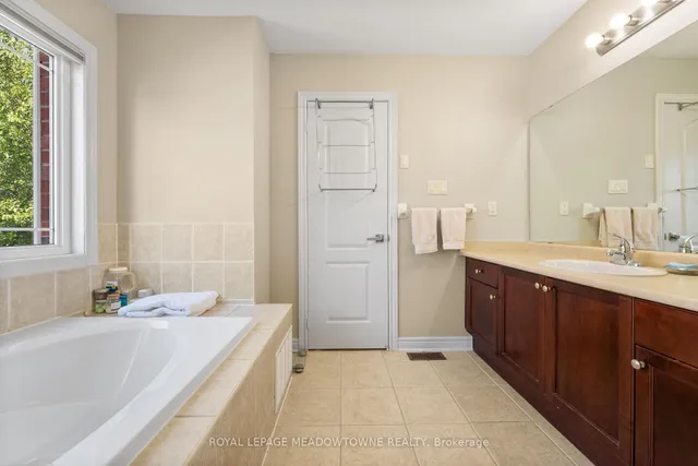 Additional image 24 of 9 Black Bear Tr