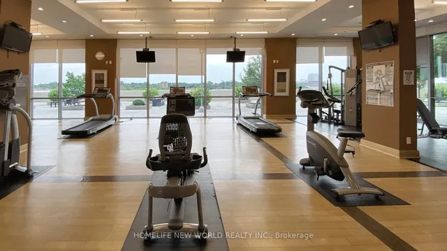 Additional image 30 of 181 Village Green Sq Unit 1815