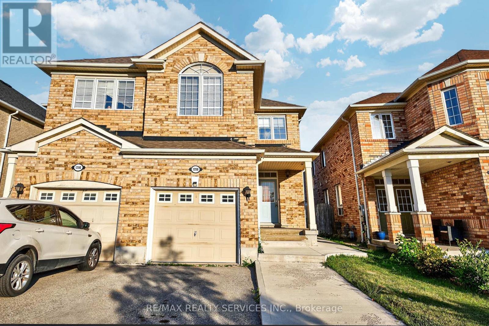 1298 GALESWAY BOULEVARD|Mississauga (East Credit), Ontario L5V3B2