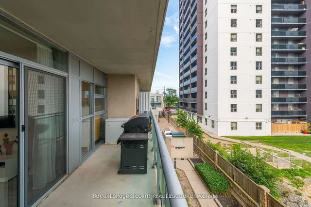 Additional image 31 of 2464 Weston Rd Unit 307