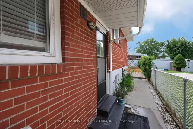 Additional image 11 of 3352 Queen Frederica Dr