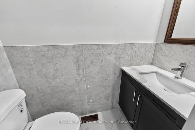 Additional image 21 of 17 Lenthall Ave