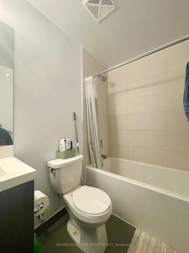 Additional image 13 of 50 Dunfield Ave Unit 1716