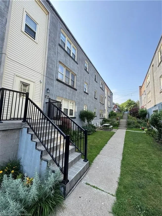 Additional image 19 of 1755 King St Unit 11