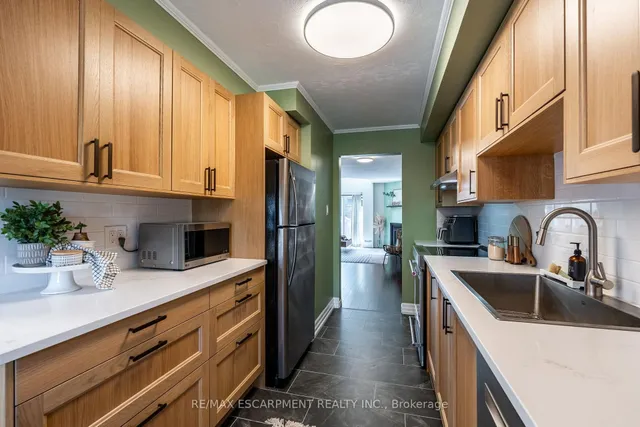 Additional image 14 of 2075 Walkers Line Unit 235