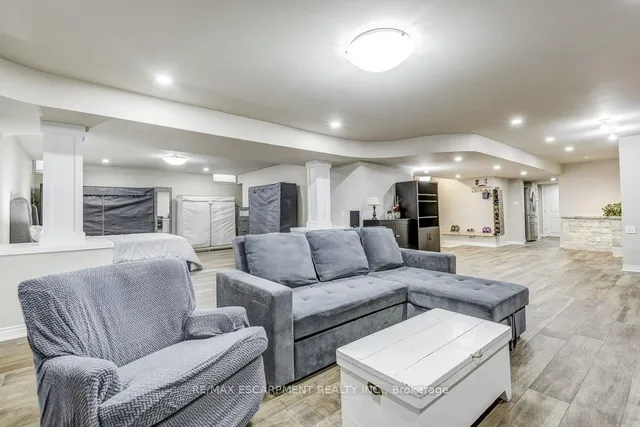 Additional image 33 of 33 Lockman Dr