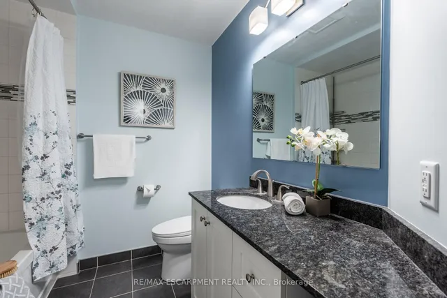 Additional image 28 of 2075 Walkers Line Unit 235