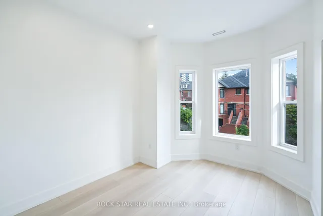 Additional image 8 of 42 Ray St