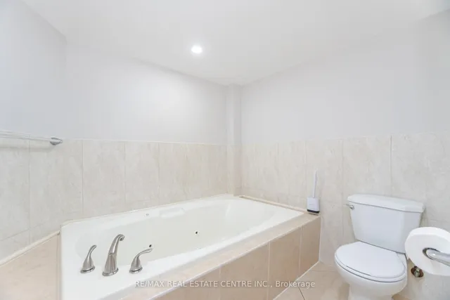 Additional image 48 of 53 Wild Indigo Cres