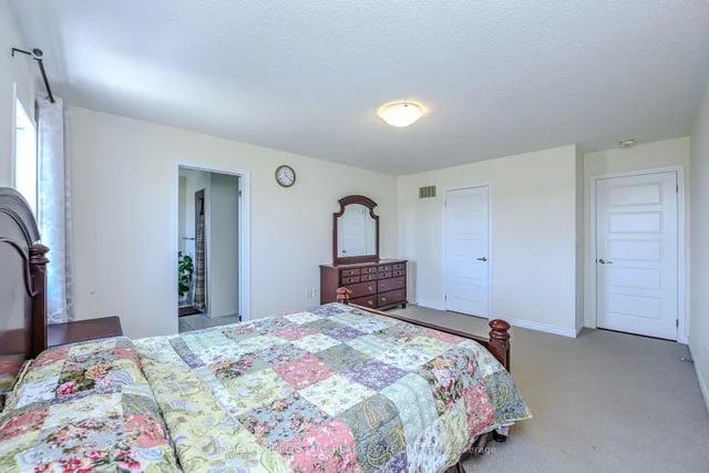 Additional image 25 of 1395 Chretien St