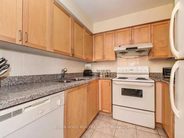 Additional image 8 of 35 Finch Ave Unit 512