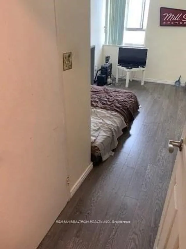 Additional image 10 of 5 Massey Sq Unit 2911