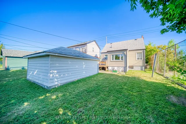 Additional image 32 of 3184 St Clair Ave