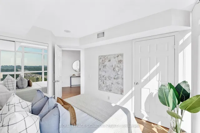 Additional image 19 of 30 Harrison Garden Blvd Unit 2703