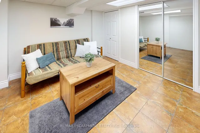 Additional image 26 of 95 Mountain Ave