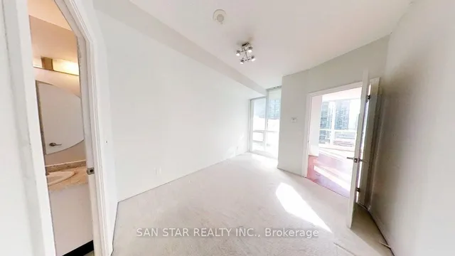 Additional image 7 of 16 Yonge St Unit 2201