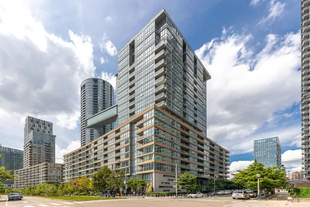 10 Capreol Crt Unit 620