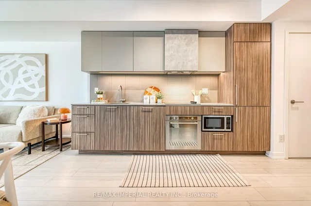 Additional image 13 of 19 WESTERN BATTERY Rd Unit 3202