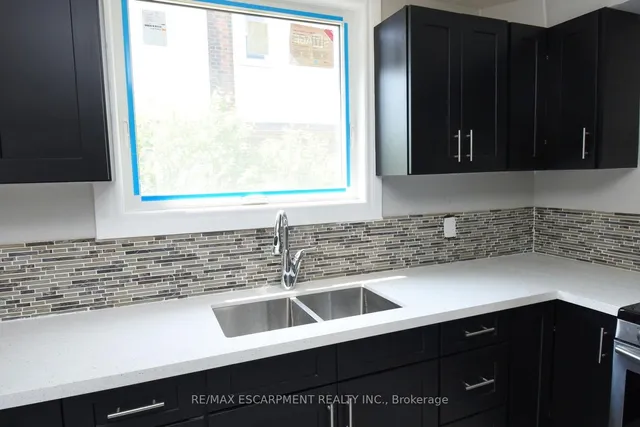 Additional image 13 of 687 Upper James St