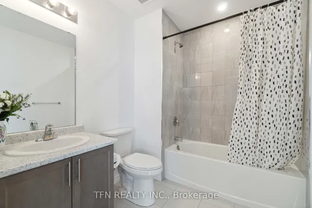 Additional image 21 of 460 Dundas St Unit 121