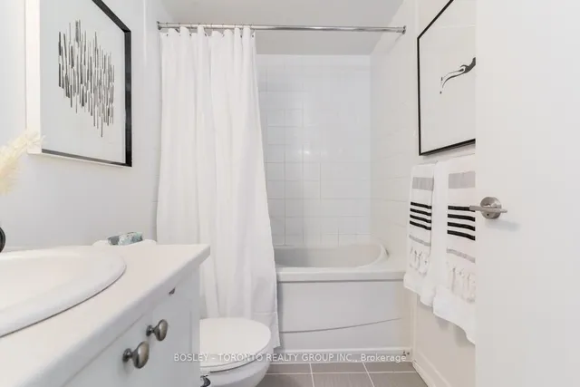 Additional image 26 of 812 Lansdowne Ave Unit 720