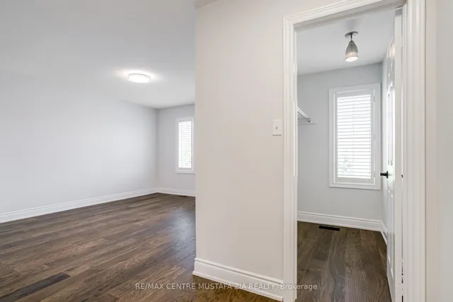 Additional image 29 of 562 Nairn Circ